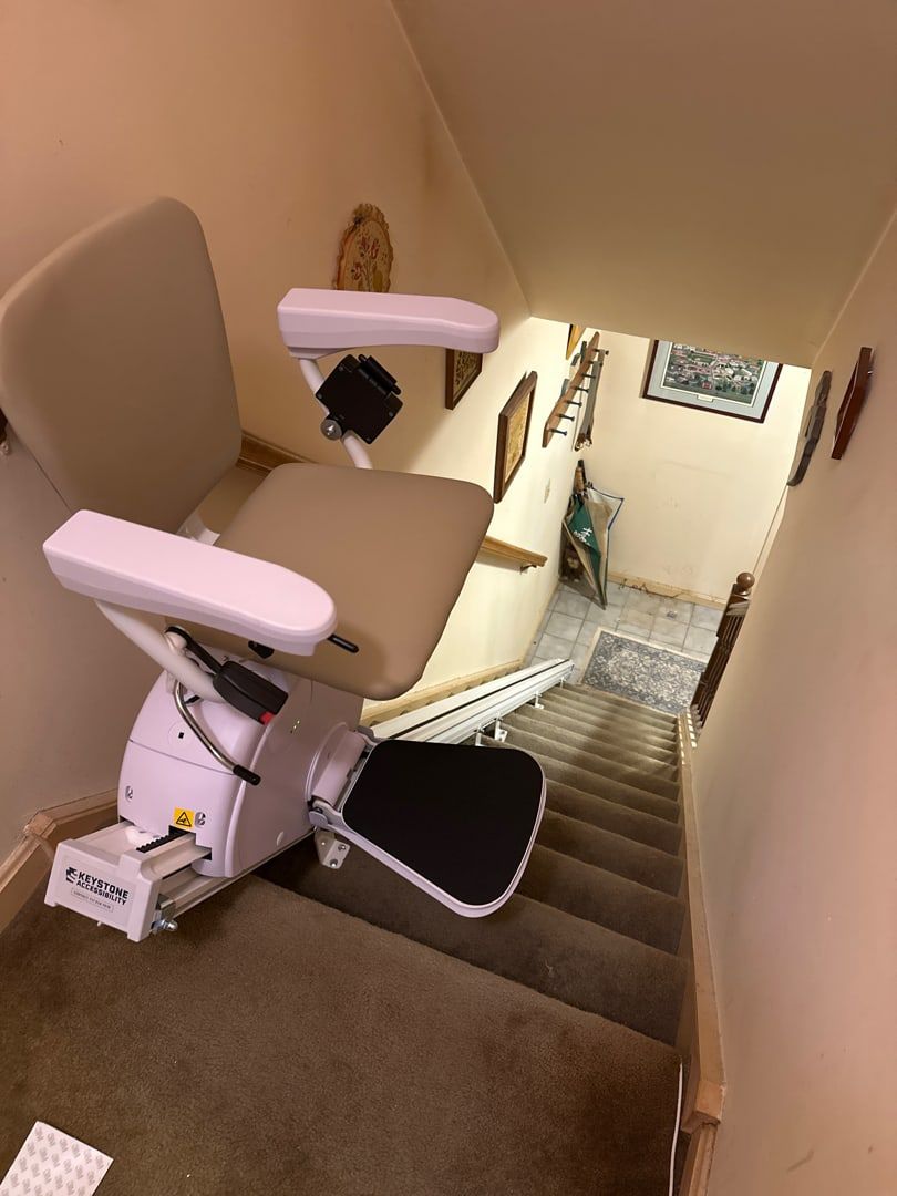 Curved stairlift parked at the top landing in Carlisle, PA