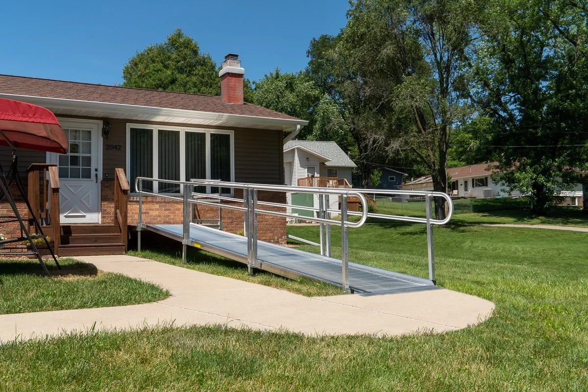 EZ-ACCESS PATHWAY 3G modular ramp system