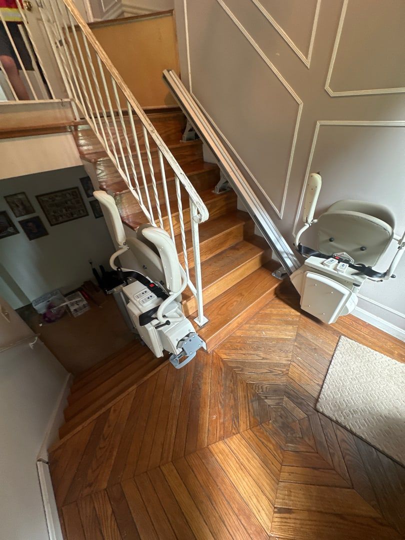 Stairlift parked at a hardwood landing in Mechanicsburg, PA
